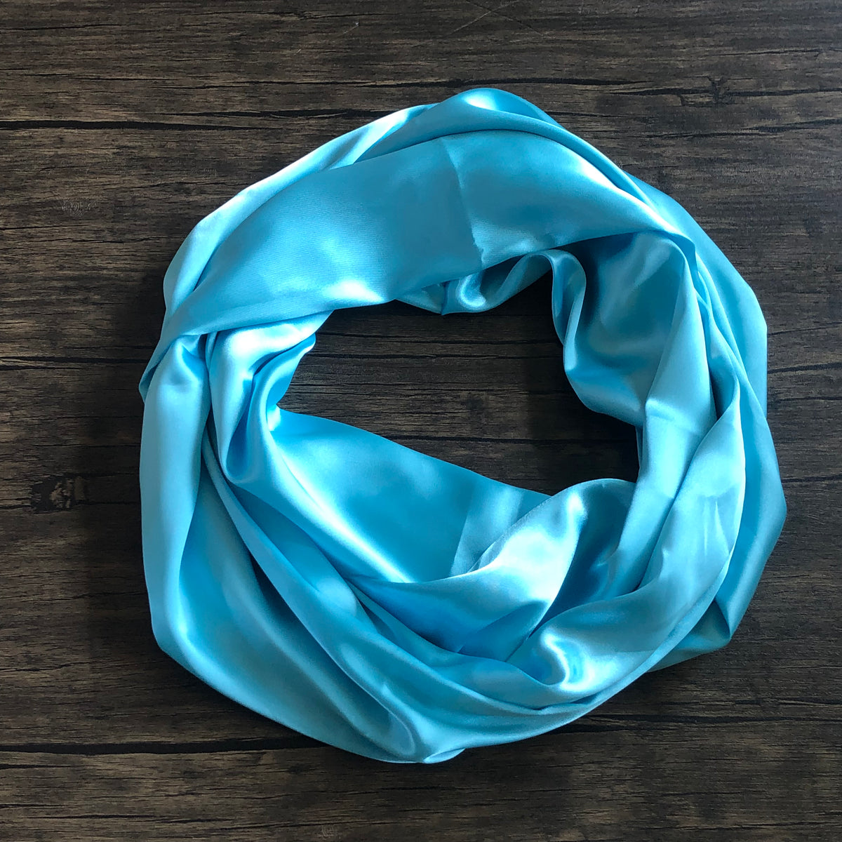The Sweet Grass “Light Blue” Infinity – MT Wild Rags